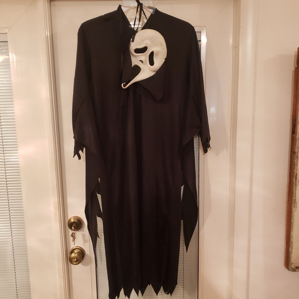 Girls/ladies costumes!!!!